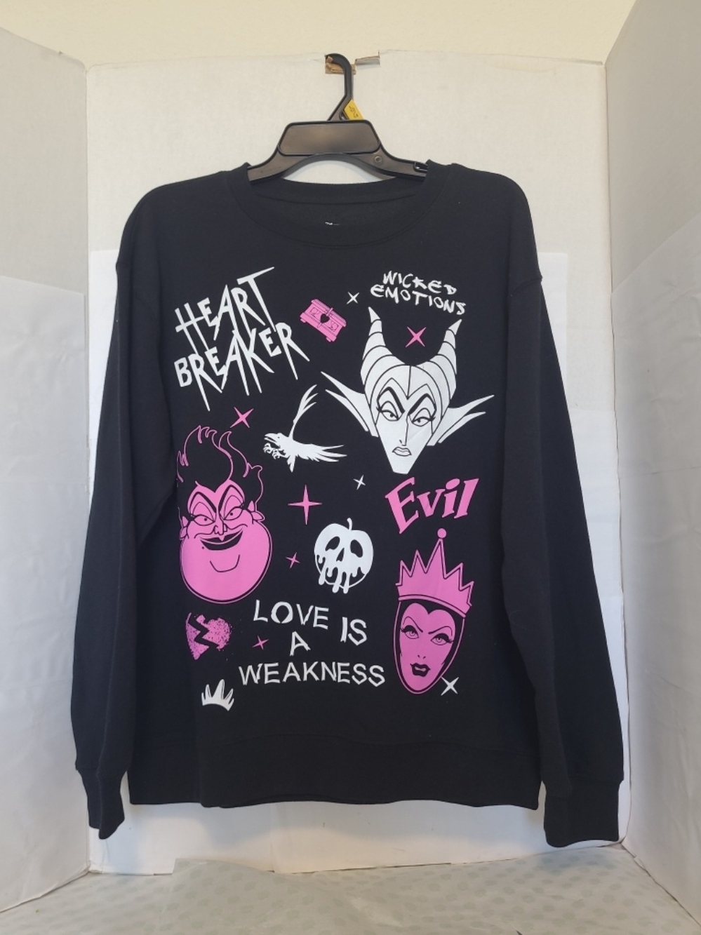 Disney Villains Women's  Graphic Sweatshirt, Size Large
